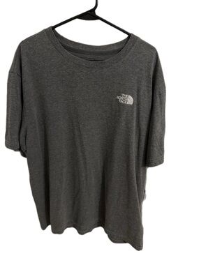 The North Face Tee, Men’s Size Large Grey